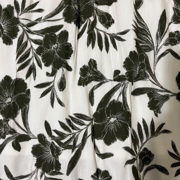 Apt. 9 Skirt, Women's size L, button front, fully lined, New with tags - Picture 14 of 14